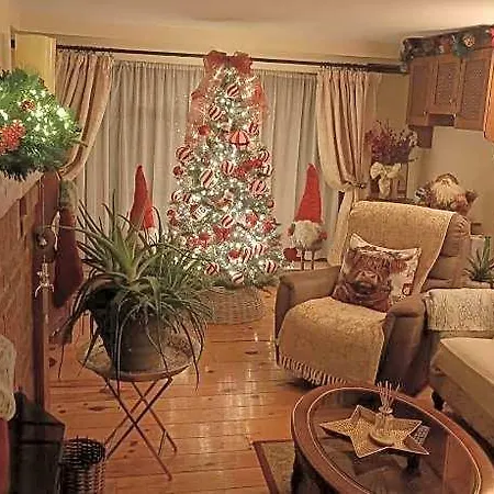 Ashleigh House Гостевой дом Монахан