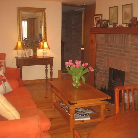 Ashleigh House