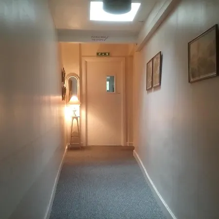 Guest house Ashleigh House 2*