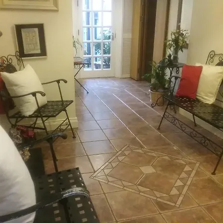Ashleigh House