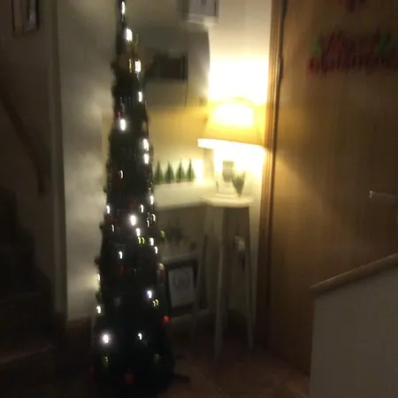 Ashleigh House